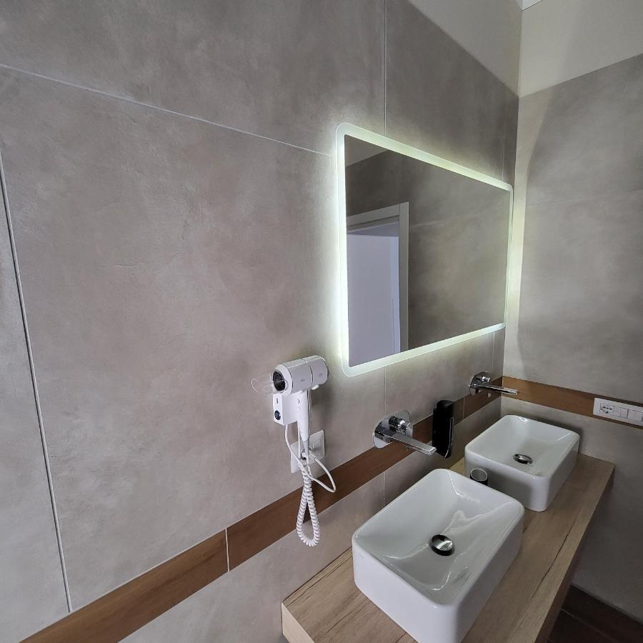 B&B Salerno Urban Suite 57 מראה חיצוני תמונה