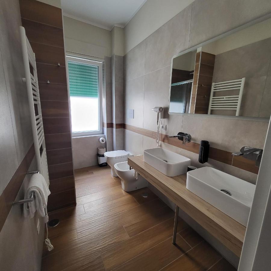 B&B Salerno Urban Suite 57 מראה חיצוני תמונה